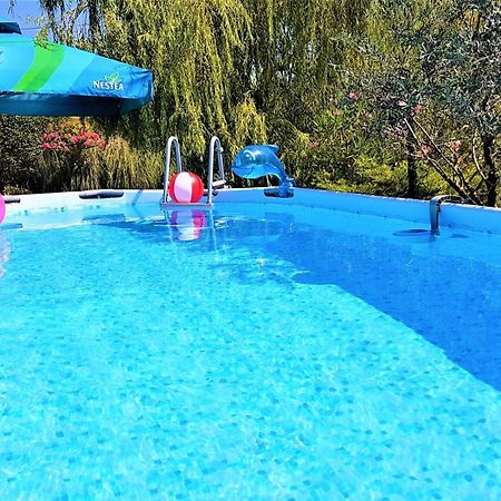 The Willow Garden Apartment House Marčana Extérieur photo